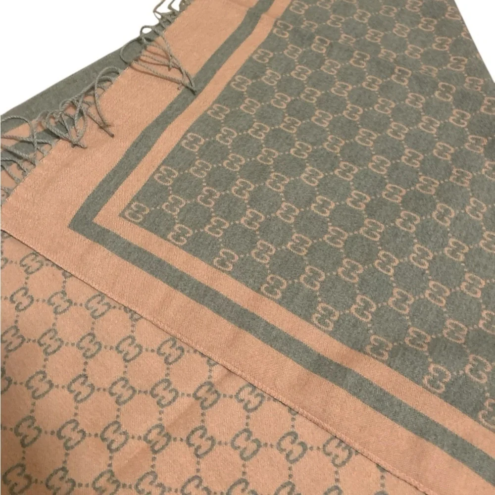 Jacquard Graphite Scarf